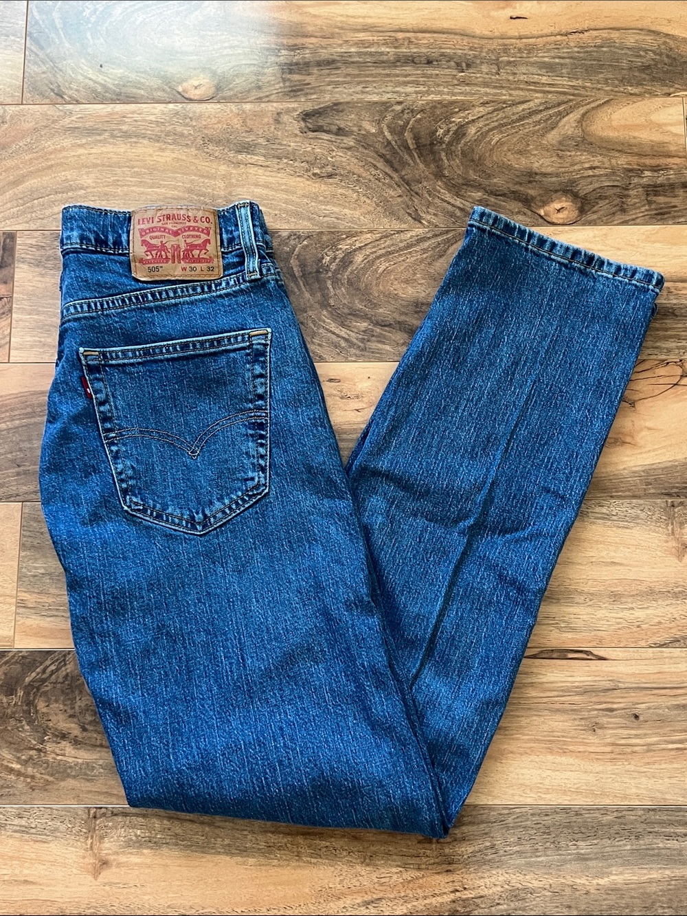 Levi’s 505 Regular Fit Jeans Men’s 30x32 Medium Faded Wash Straight Leg Denim